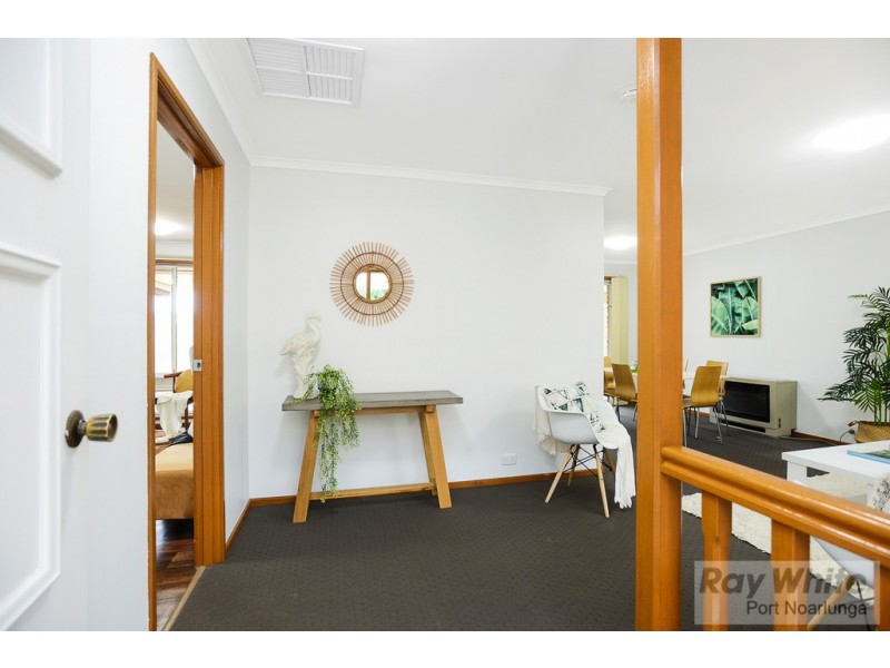 4 Lanceley Court, Trott Park SA 5158