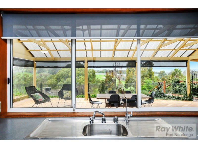 4 Lanceley Court, Trott Park SA 5158