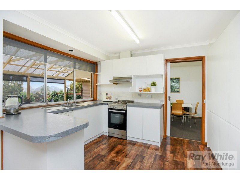 4 Lanceley Court, Trott Park SA 5158