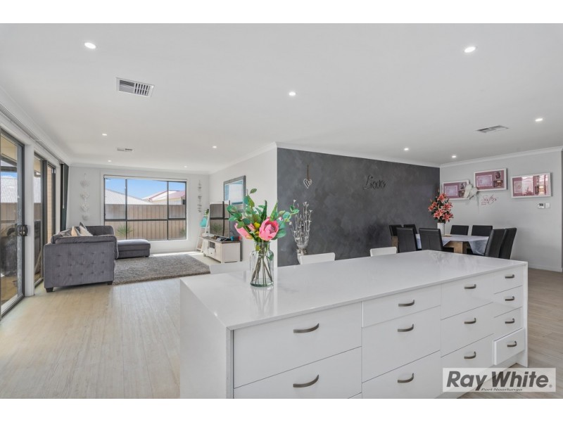 3 Robe Court, Seaford Rise SA 5169