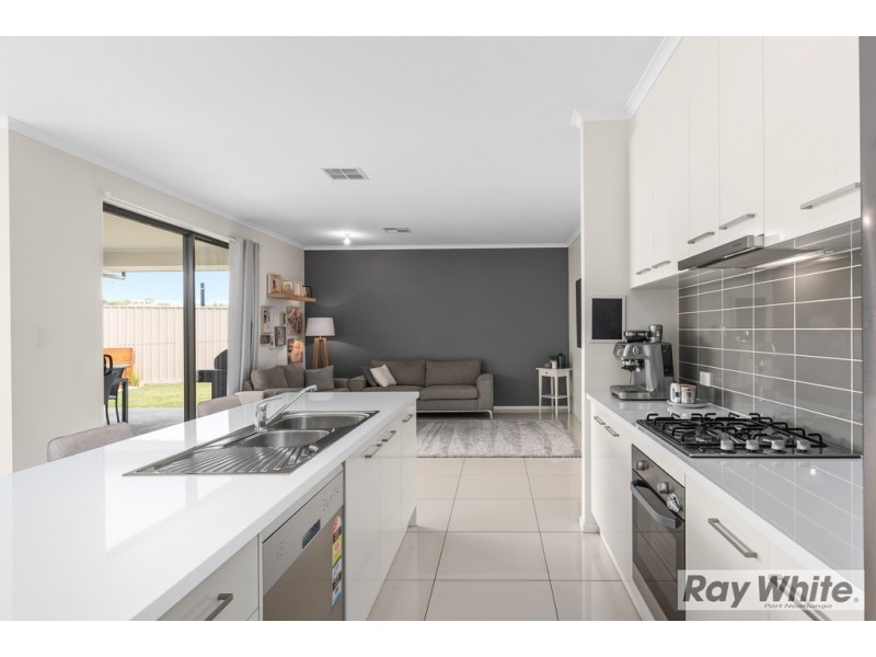 4 Robe Court, Seaford Rise SA 5169