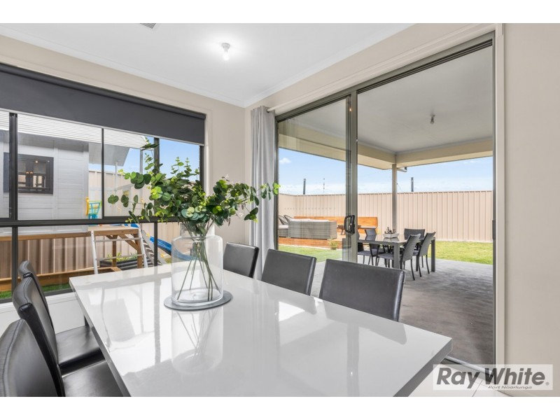4 Robe Court, Seaford Rise SA 5169