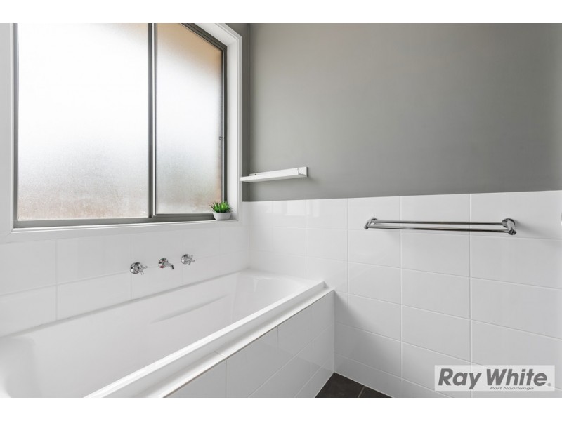 4 Robe Court, Seaford Rise SA 5169