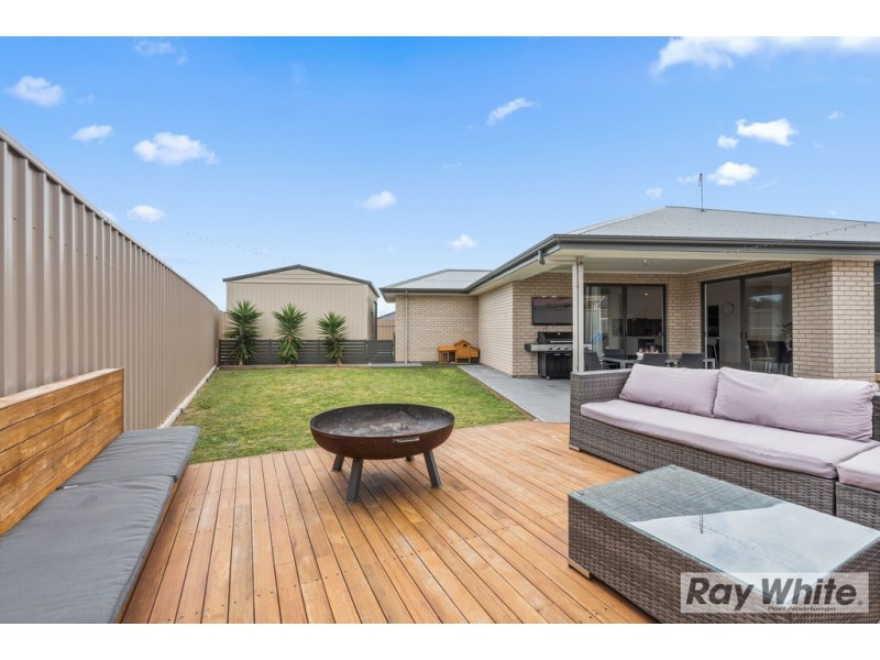 4 Robe Court, Seaford Rise SA 5169