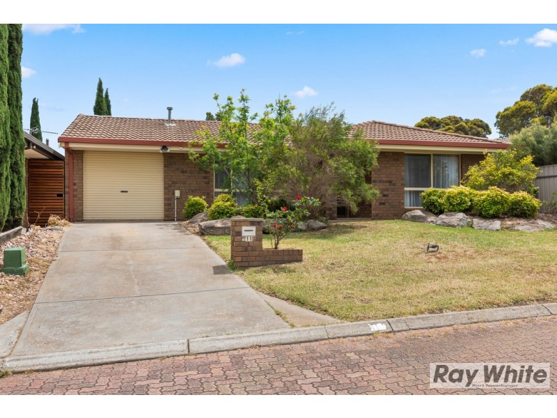 11 Cove Circuit, Seaford Rise SA 5169