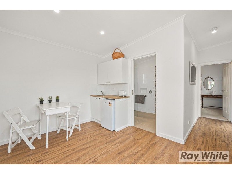 34 Kwinana Crescent, Port Noarlunga South SA 5167