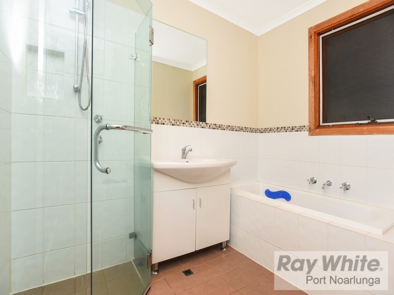18 Kantalpa Grove, Morphett Vale SA 5162