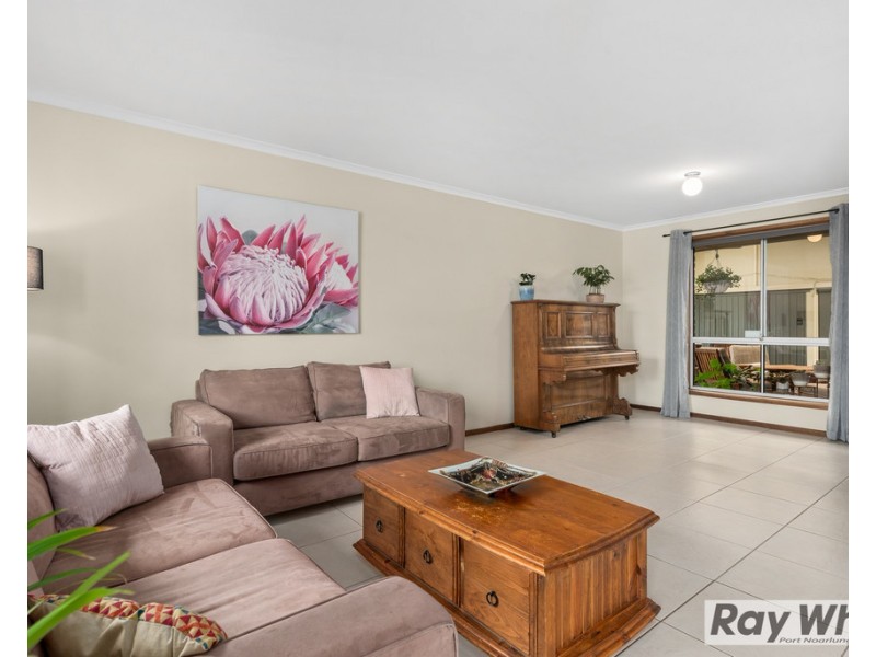 33 Baltimore Avenue, Morphett Vale SA 5162