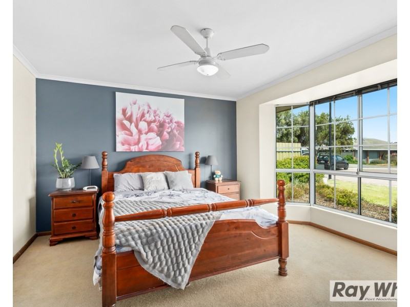 33 Baltimore Avenue, Morphett Vale SA 5162