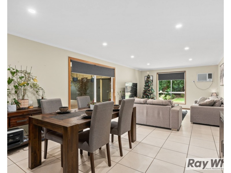 33 Baltimore Avenue, Morphett Vale SA 5162