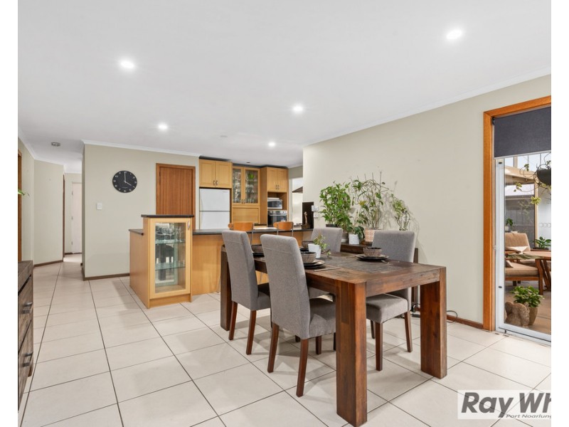 33 Baltimore Avenue, Morphett Vale SA 5162