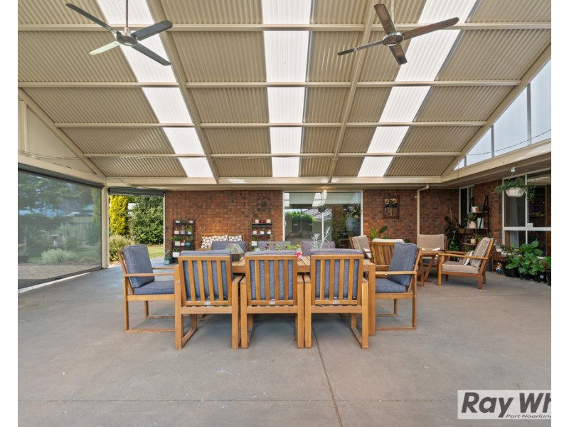 33 Baltimore Avenue, Morphett Vale SA 5162