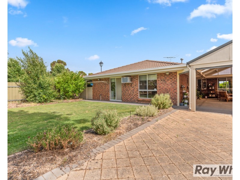 33 Baltimore Avenue, Morphett Vale SA 5162