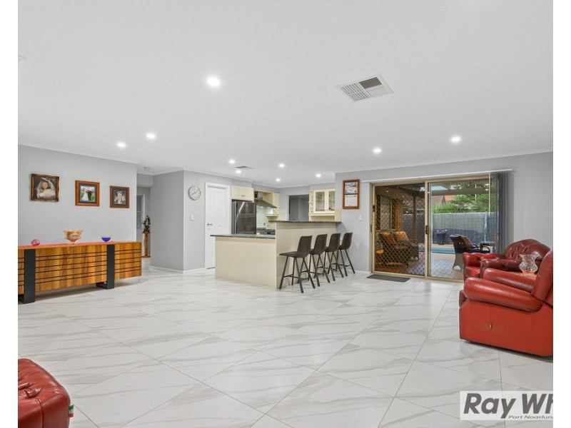 4 Chiton Avenue, Seaford Rise SA 5169