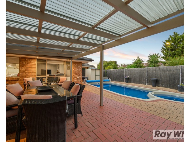 4 Chiton Avenue, Seaford Rise SA 5169