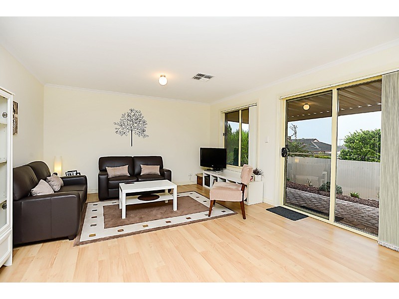 1, 2 Olivier Terrace, Hallett Cove SA 5158