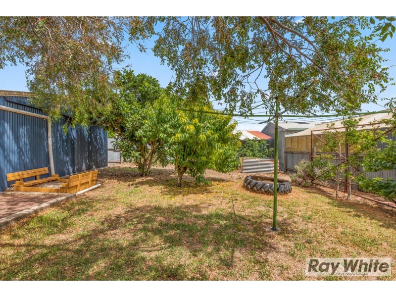 11 Keirana Avenue, Port Noarlunga SA 5167