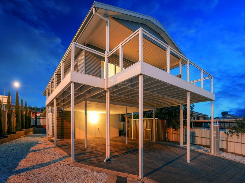 2 River Road, Port Noarlunga SA 5167