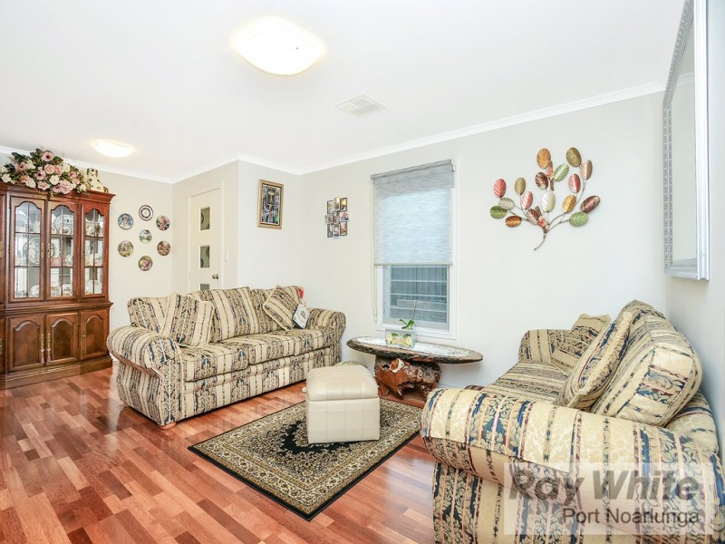 2 River Road, Port Noarlunga SA 5167