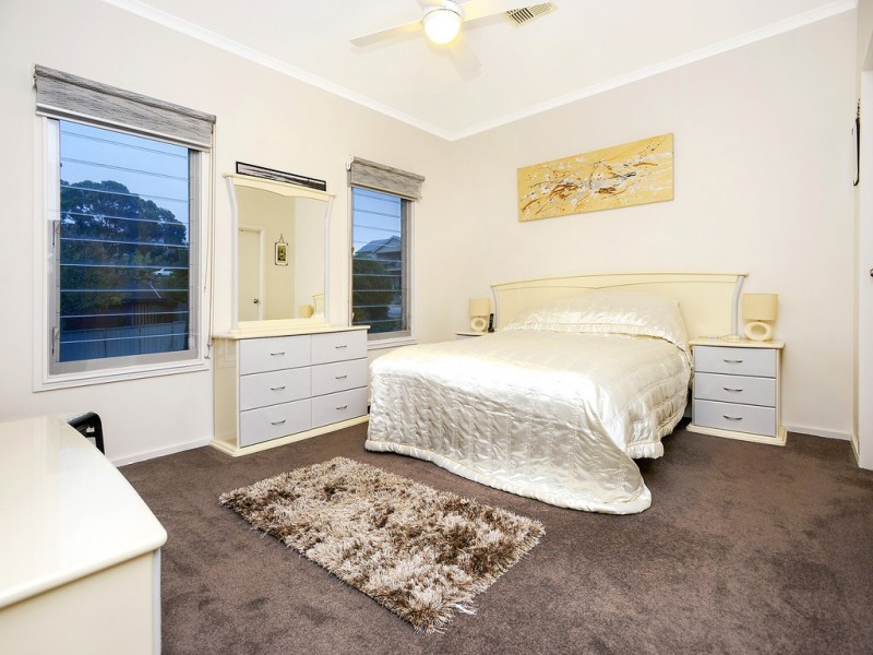 2 River Road, Port Noarlunga SA 5167