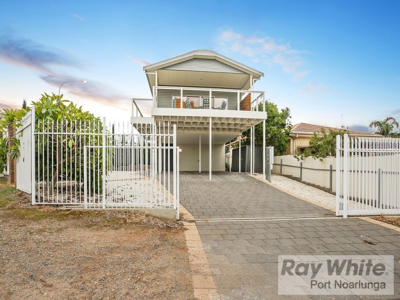 2 River Road, Port Noarlunga SA 5167