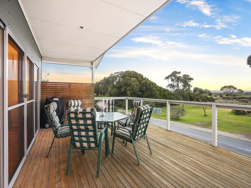 2 River Road, Port Noarlunga SA 5167