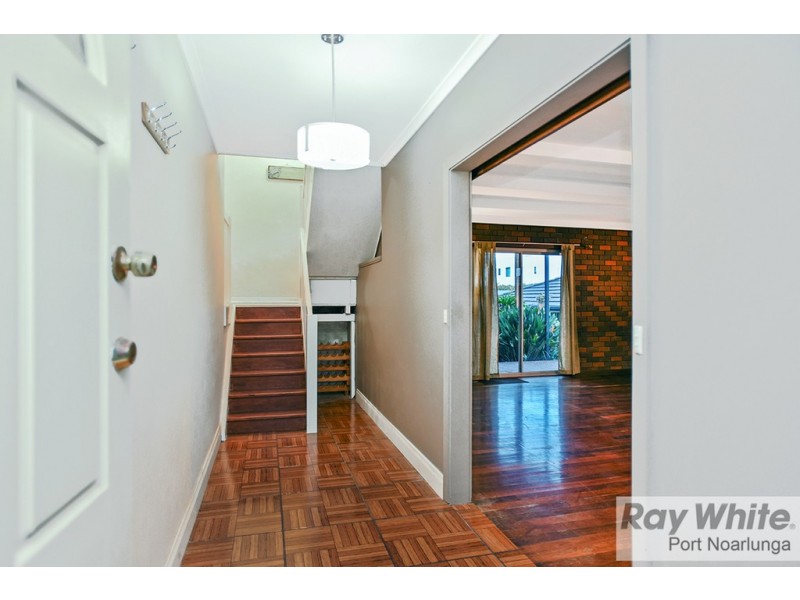 26 Bathurst Avenue, Moana SA 5169