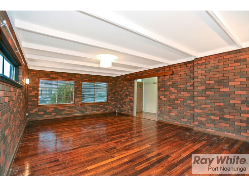 26 Bathurst Avenue, Moana SA 5169