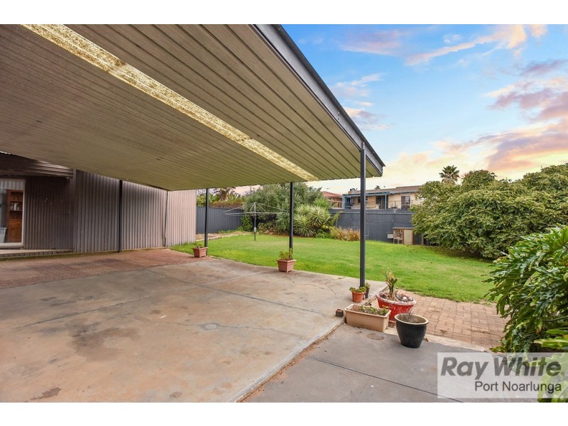 26 Bathurst Avenue, Moana SA 5169