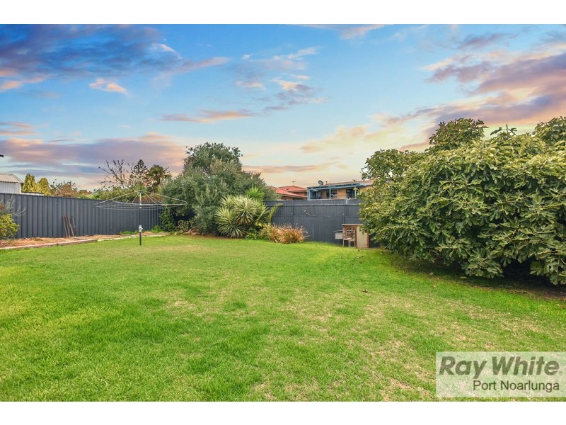 26 Bathurst Avenue, Moana SA 5169