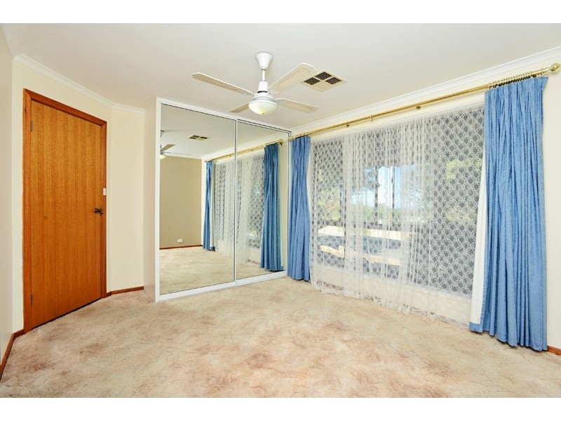 15 O’Halloran Lane, Hackham SA 5163