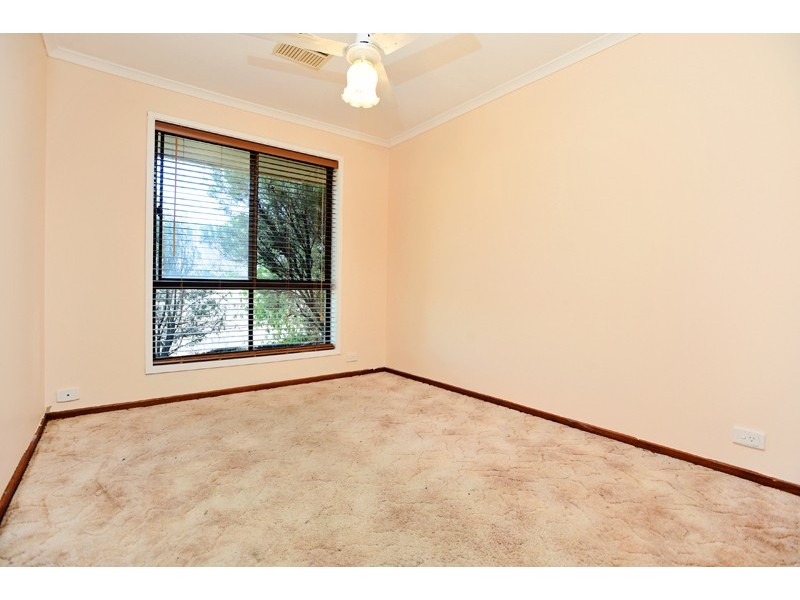 15 O’Halloran Lane, Hackham SA 5163