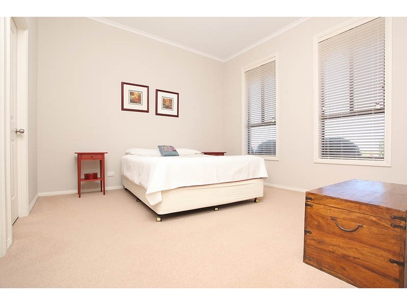 2 Antonio Street, Huntfield Heights SA 5163