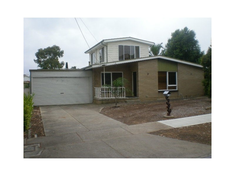 38 Barnabas Crescent, Christie Downs SA 5164