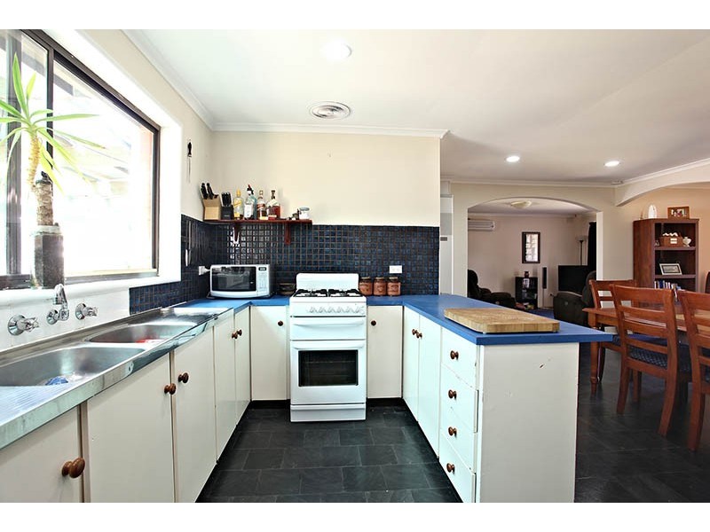 15 Matison Road, Morphett Vale SA 5162