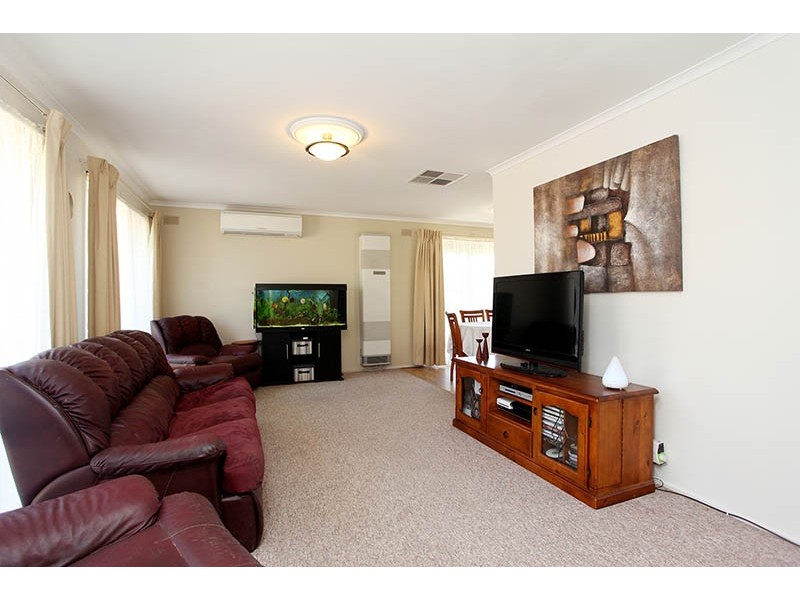 8 Winchley Way, Huntfield Heights SA 5163