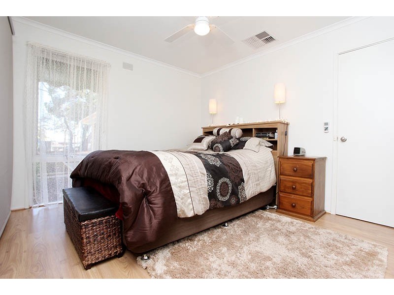 8 Winchley Way, Huntfield Heights SA 5163