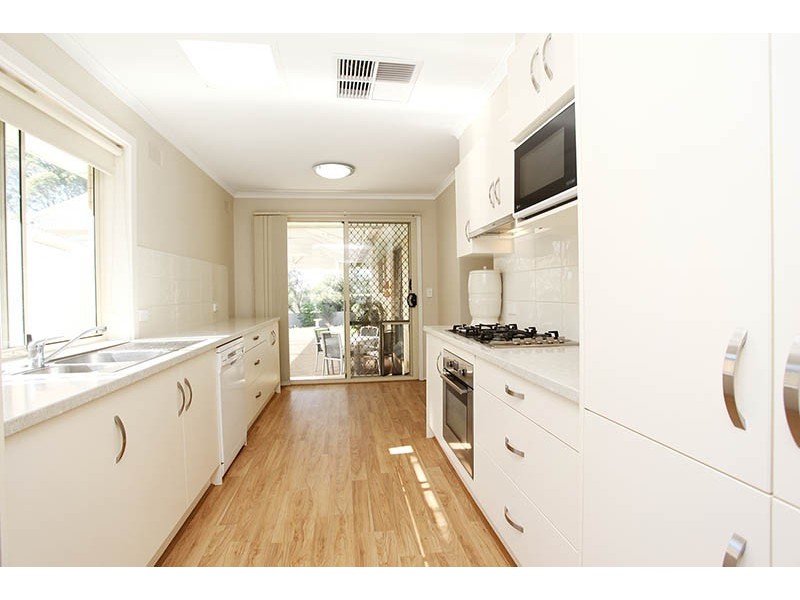 8 Winchley Way, Huntfield Heights SA 5163