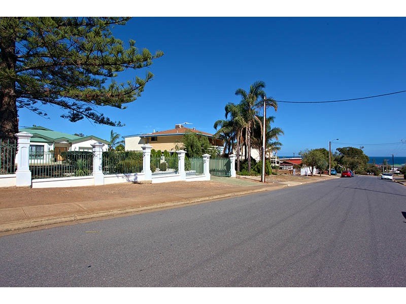 22 Wootoona Avenue, Christies Beach SA 5165