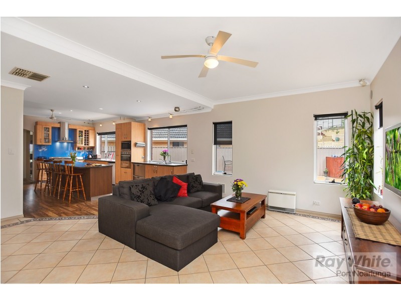 6 Sunset Court, O’sullivan Beach SA 5166