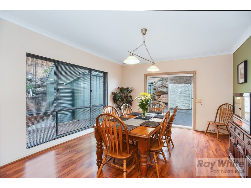 6 Sunset Court, O’sullivan Beach SA 5166