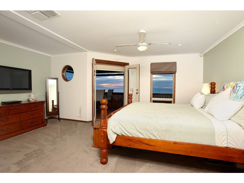 6 Sunset Court, O’sullivan Beach SA 5166