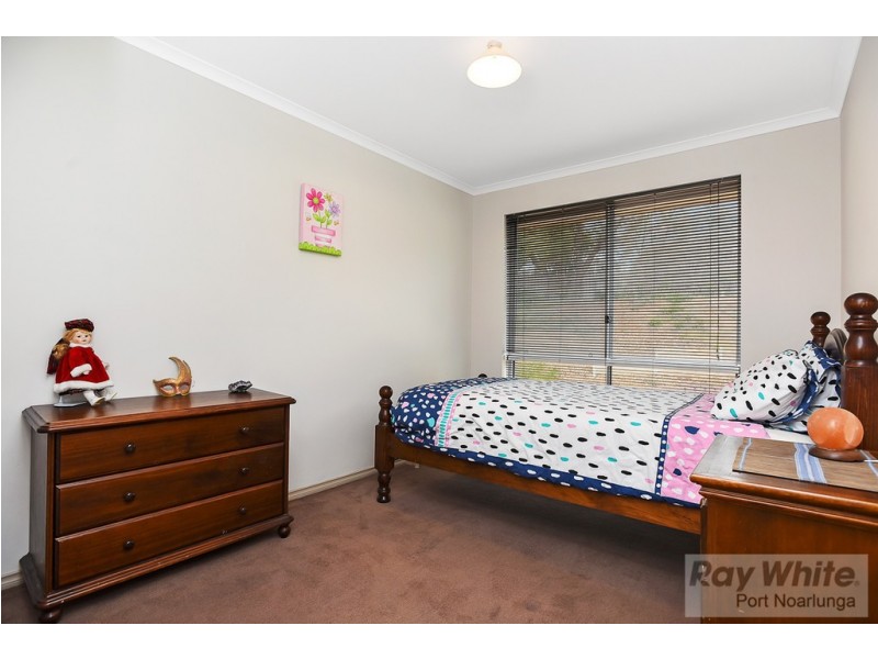 6 Sunset Court, O’sullivan Beach SA 5166