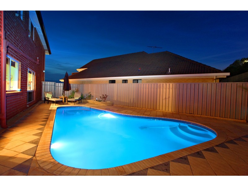 6 Sunset Court, O’sullivan Beach SA 5166