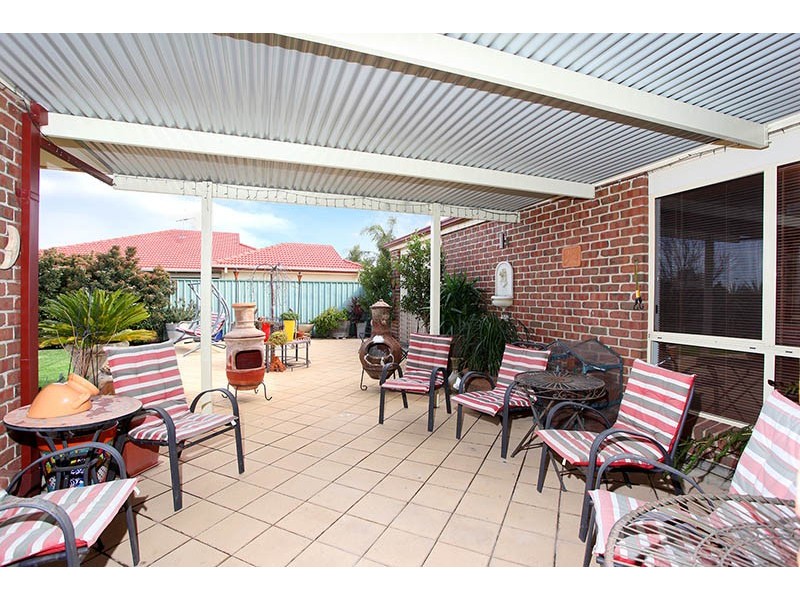 16 Erebus Glen, Hallett Cove SA 5158