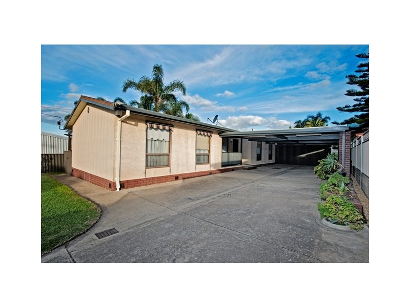 12 Ralphs Avenue, Port Noarlunga SA 5167