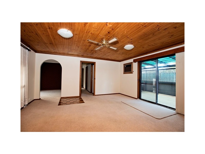 12 Ralphs Avenue, Port Noarlunga SA 5167