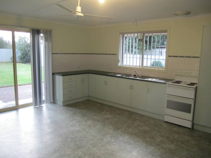 4 Darwalla Road, Aldinga Beach SA 5173