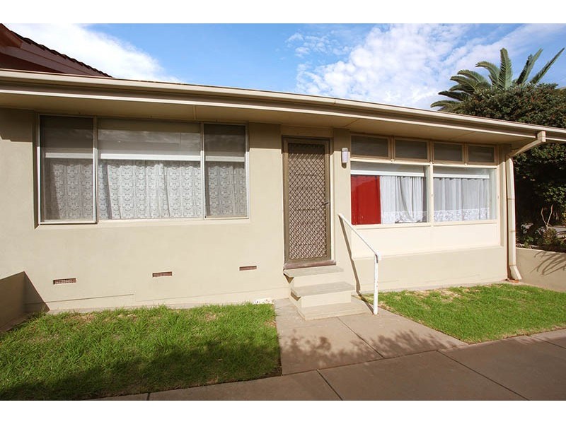 Unit 1, 64 Grundy Terrace, Christies Beach SA 5165