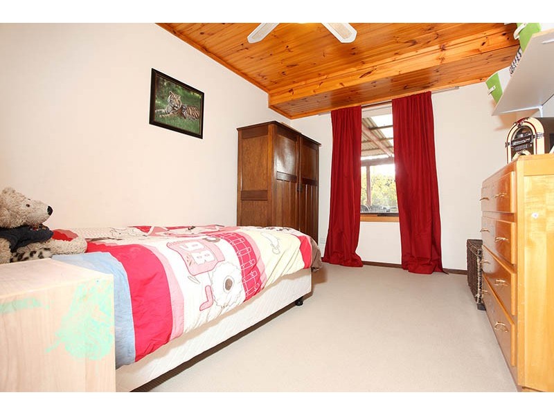 61 Fraser Avenue, Happy Valley SA 5159